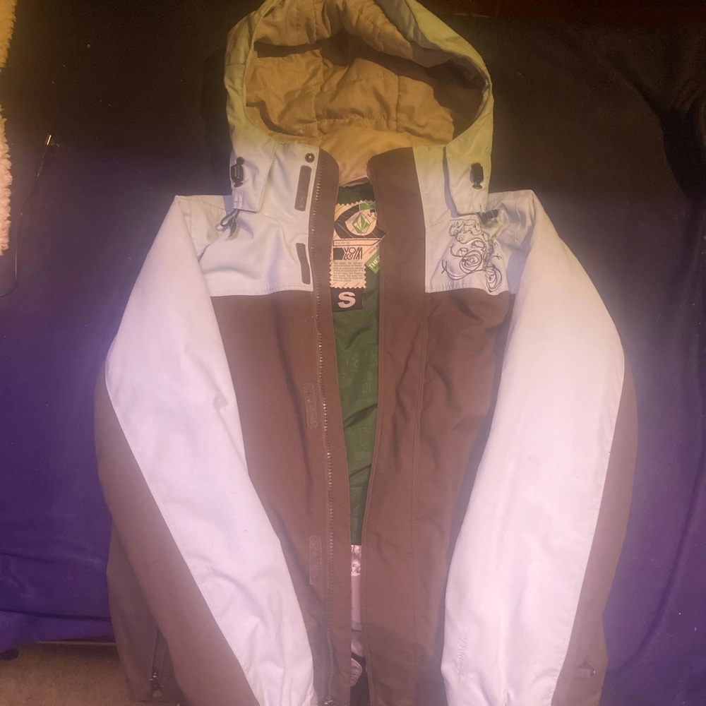 Volcom snowboard/ski coat